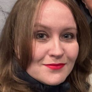 Meet your Posher, Zina